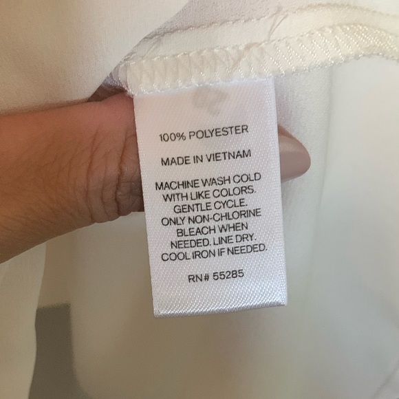 Express Ruffle off shoulder top - Picture 5 of 6